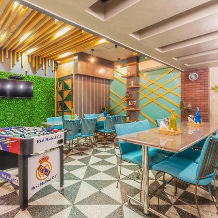 Hotel Sunday Inn Τζαϊπούρ Εξωτερικό φωτογραφία