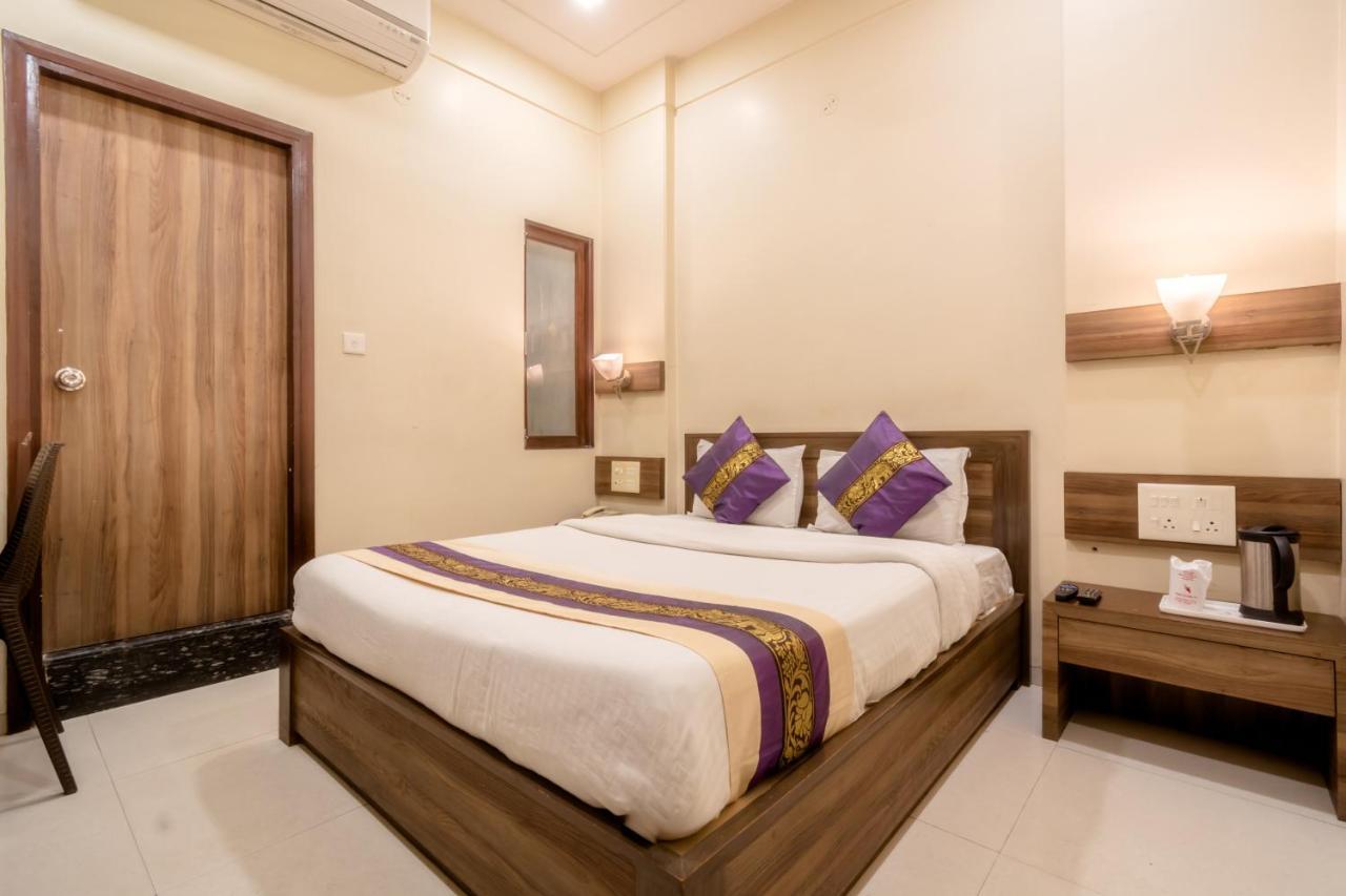 Hotel Sunday Inn Τζαϊπούρ Εξωτερικό φωτογραφία