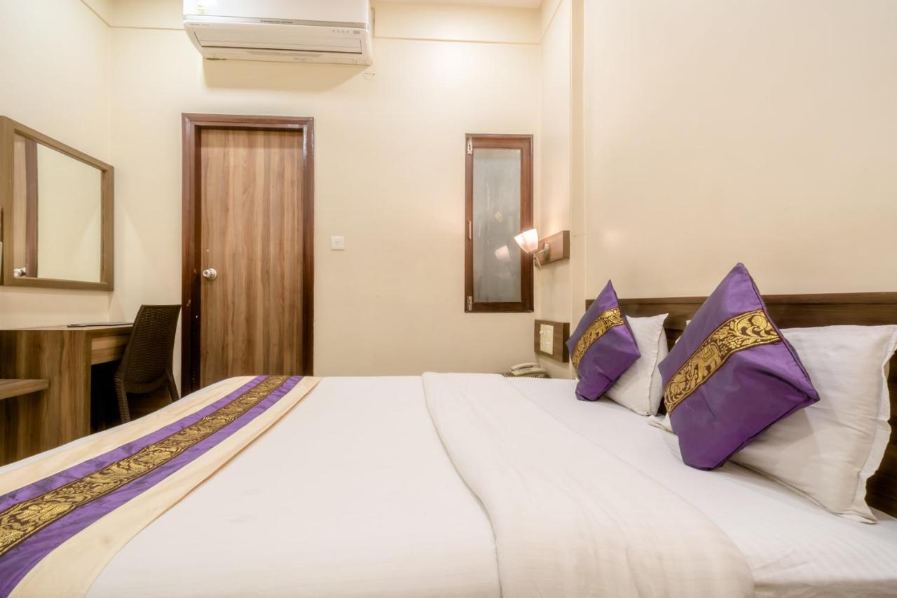 Hotel Sunday Inn Τζαϊπούρ Εξωτερικό φωτογραφία