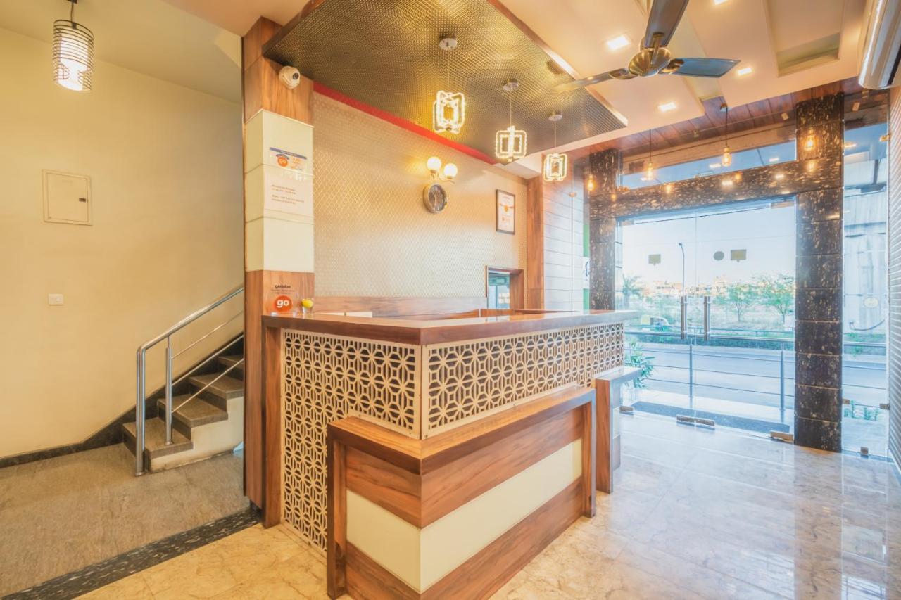 Hotel Sunday Inn Τζαϊπούρ Εξωτερικό φωτογραφία