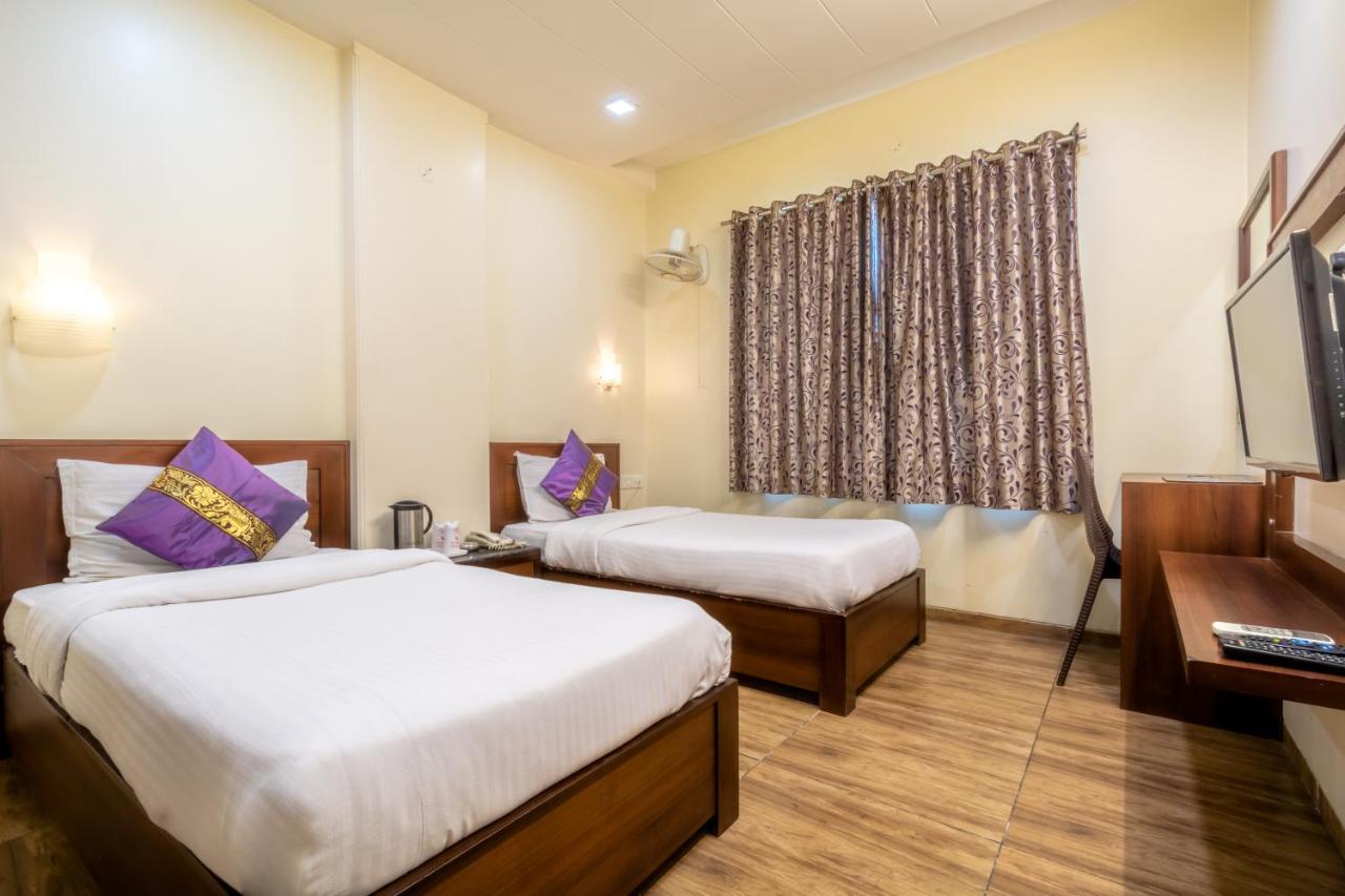 Hotel Sunday Inn Τζαϊπούρ Εξωτερικό φωτογραφία