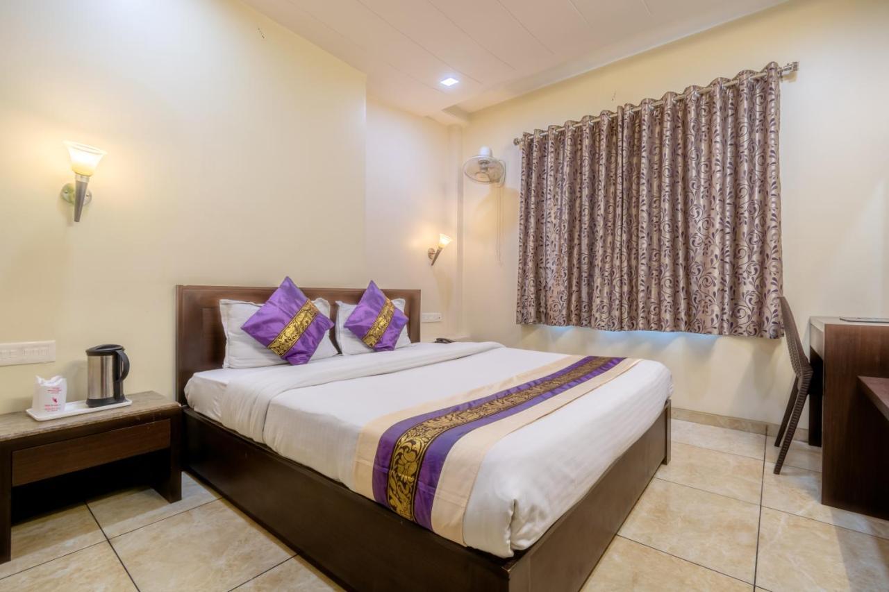 Hotel Sunday Inn Τζαϊπούρ Εξωτερικό φωτογραφία